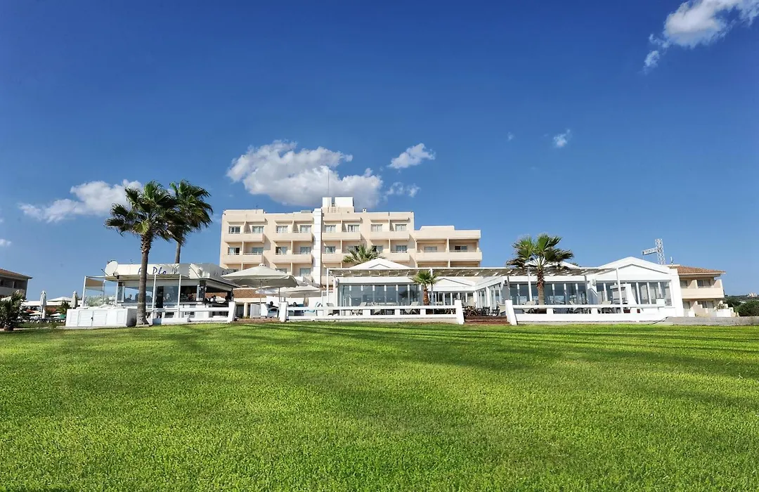 Piere - Anne Beach Hotel-1